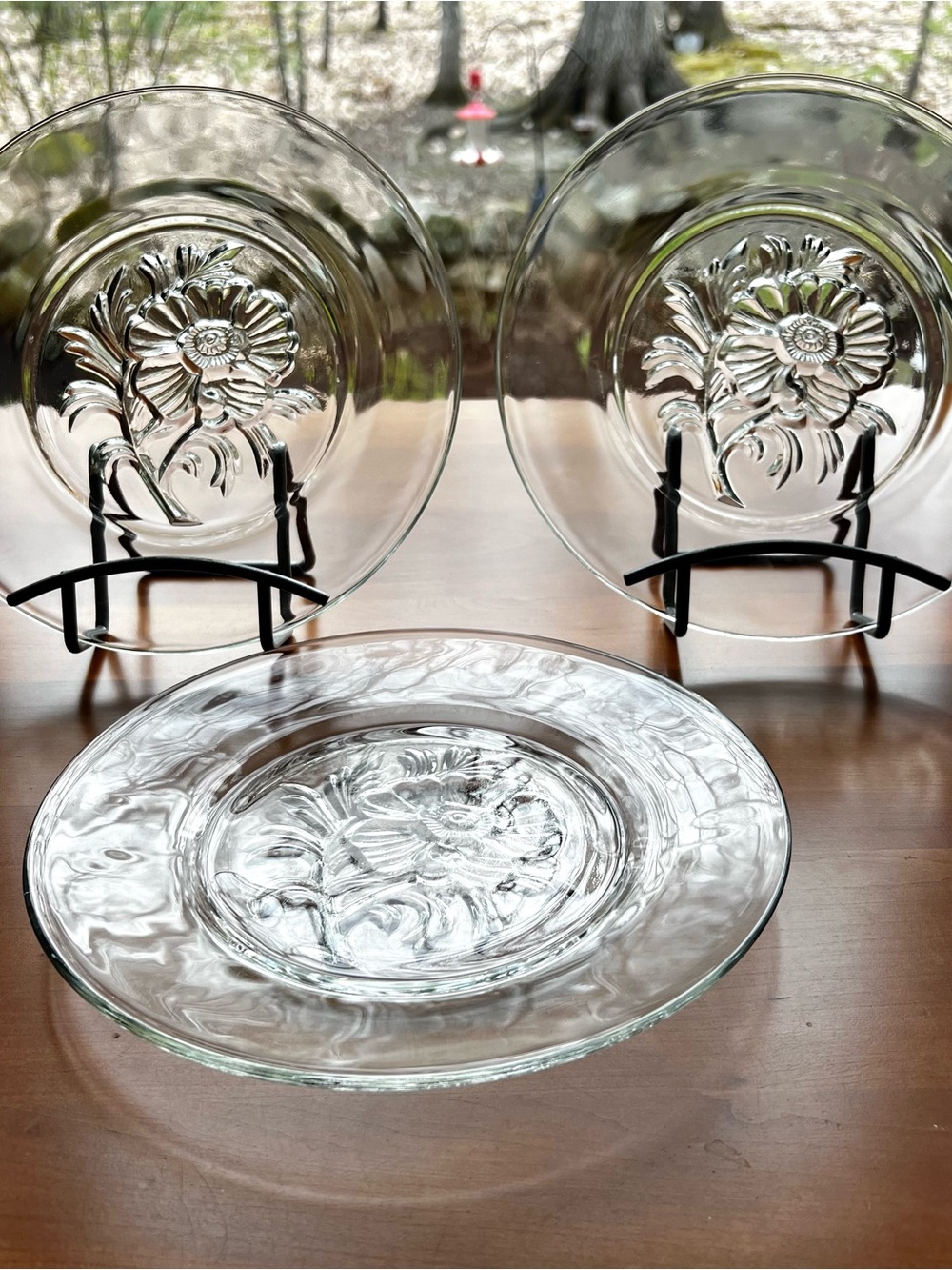 VINTAGE JEANNETTE GLASS CO. PRESSED GLASS CAMELLIA PATTERN LUNCH/DESSERT PLATES